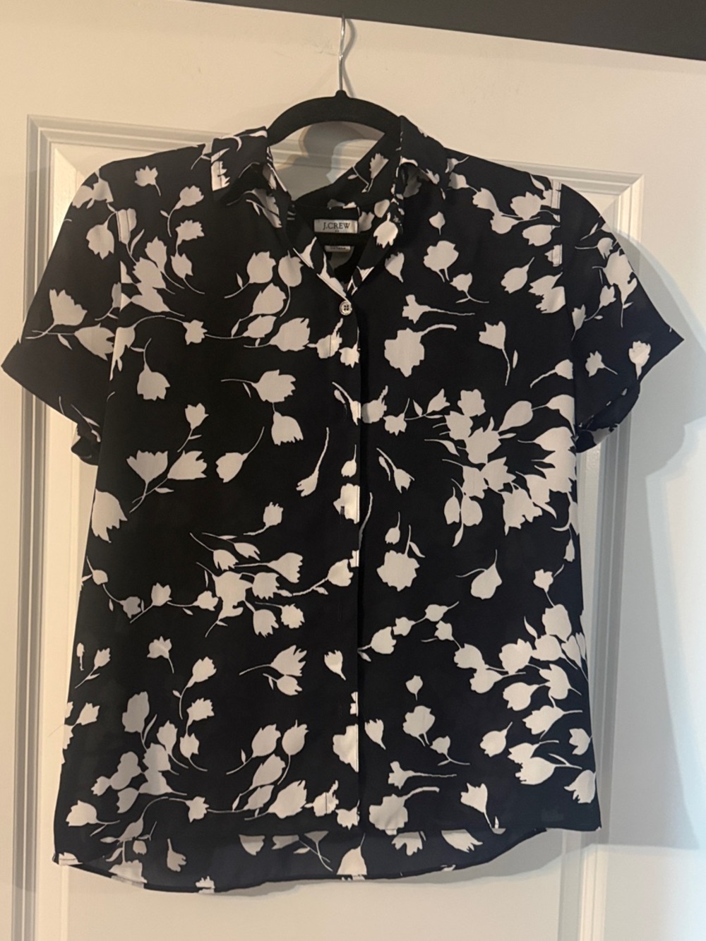 JCrew Navy and White Floral Short Sleeve Button-Down Blouse